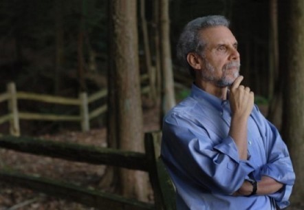 Daniel Goleman: “Els nens aprenen la intel·ligència emocional a la vida real”